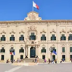 Scenic Luxury Townhouse * Valletta