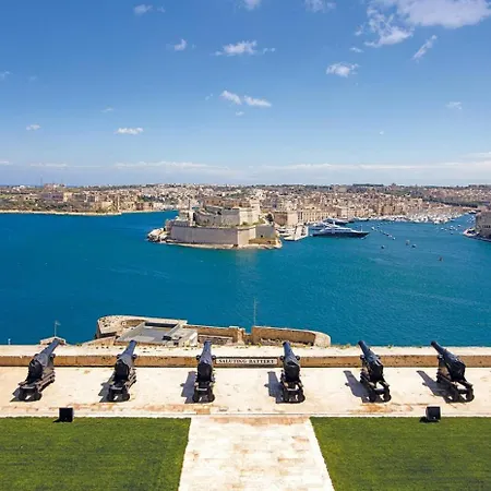 Holiday home Scenic Luxury Townhouse *