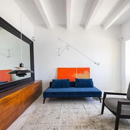 Scenic Luxury Townhouse