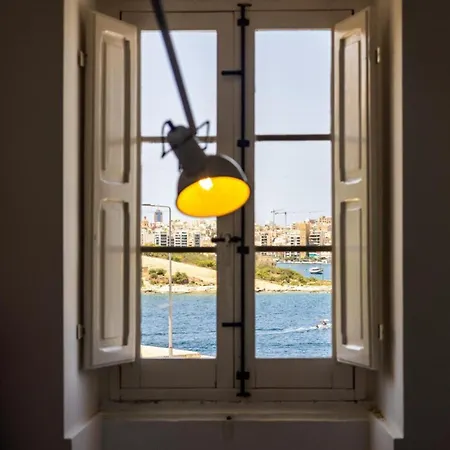 Scenic Luxury Townhouse Case de vacanță Valletta