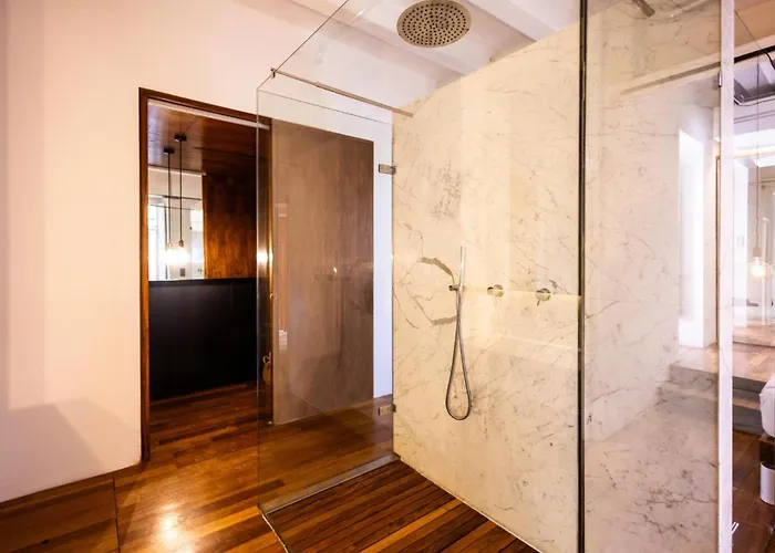 Scenic Luxury Townhouse