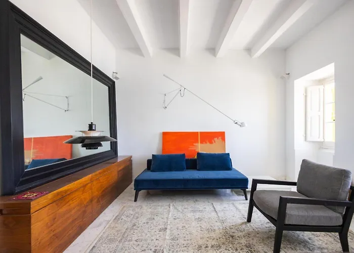 Scenic Luxury Townhouse